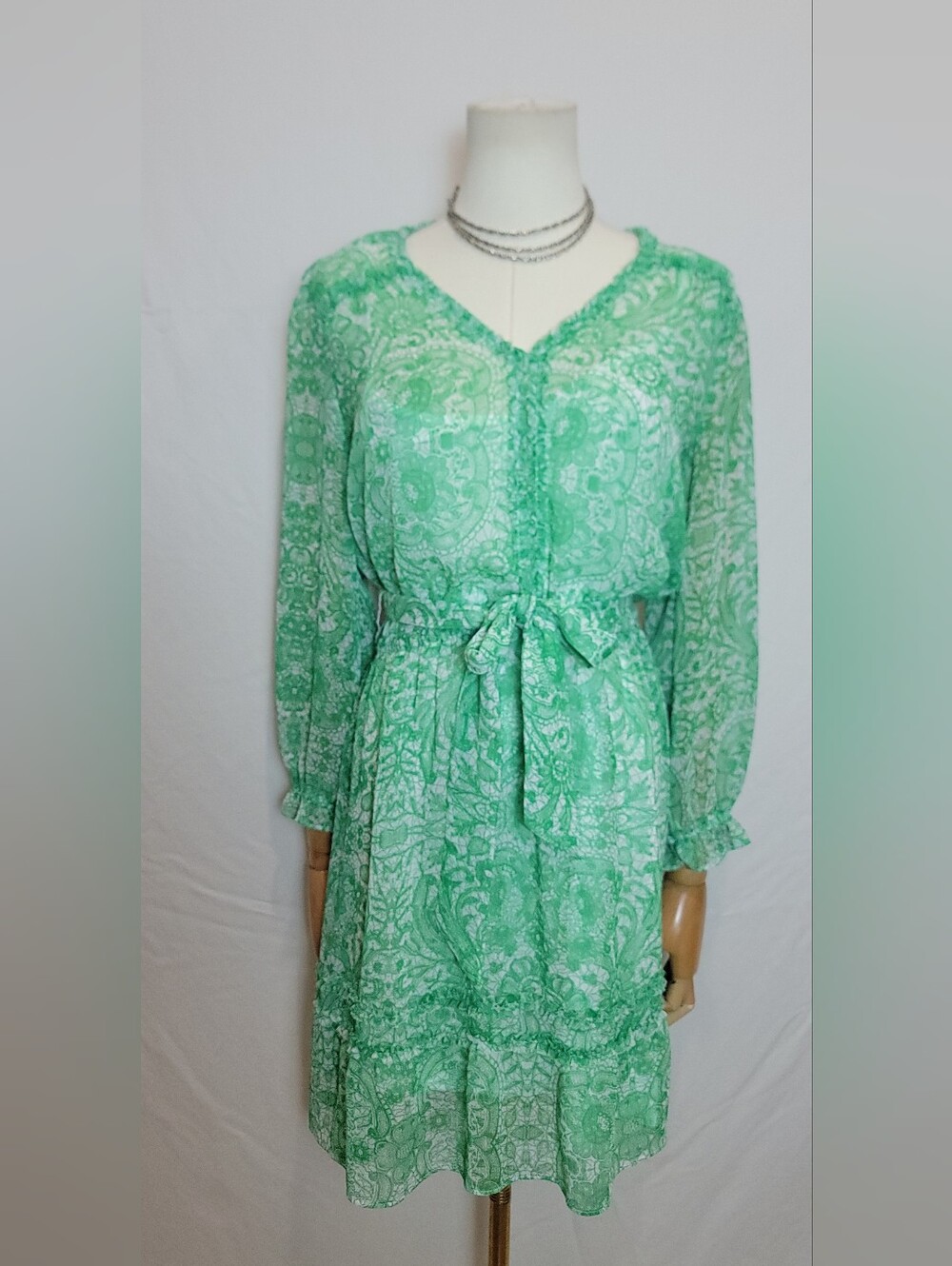 Simply Vera Vera Wang green and white ruffle shirt dress, Size Small